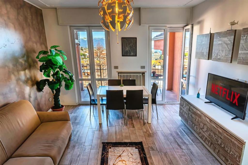 Garda Lake View Apartment Дезенцано-дель-Гарда Экстерьер фото